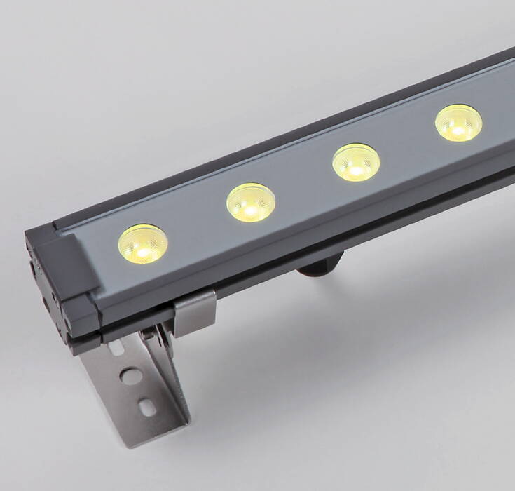 Bar Slimline Triled RGB IP65