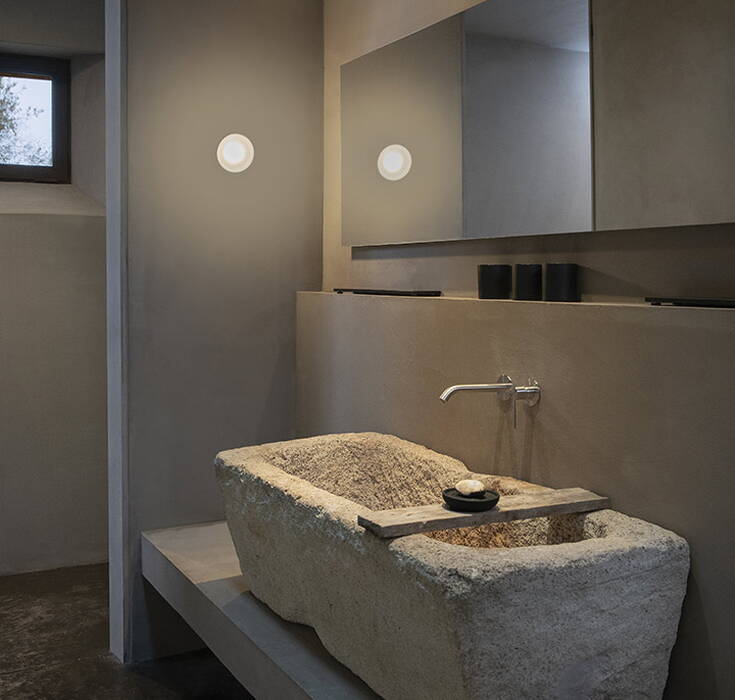 Karman Agua Wall - resistant wall lighting resembling a drop of water