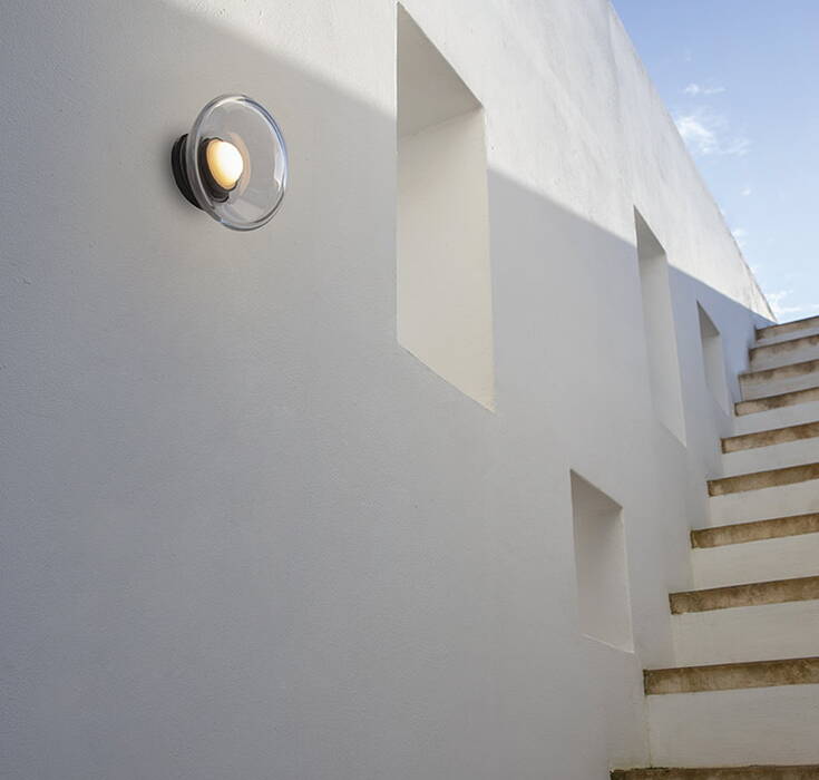 Karman Agua Wall - resistant wall lighting resembling a drop of water