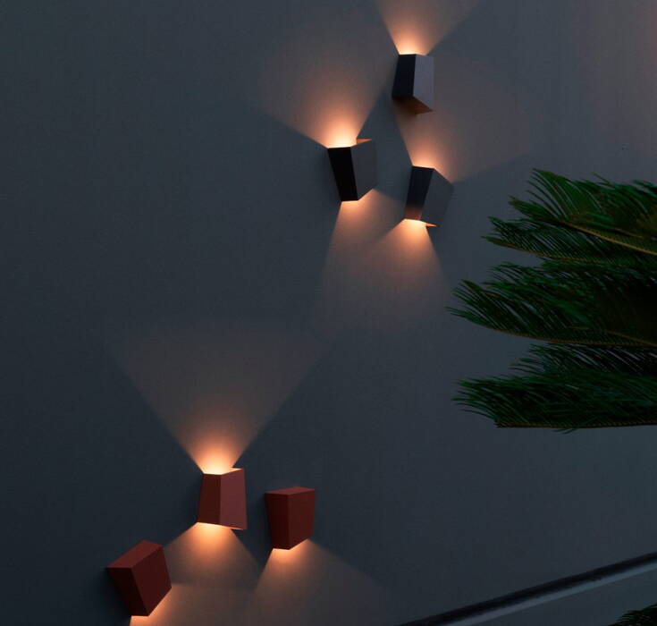 Vibia Break Plus- outdoors wall lamp 