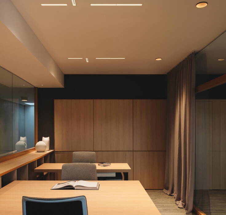Vibia Line lamp with low glare 