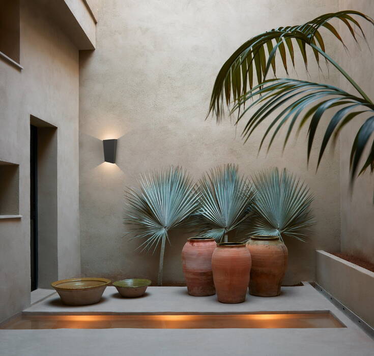 Vibia Break Plus- outdoors wall lamp 